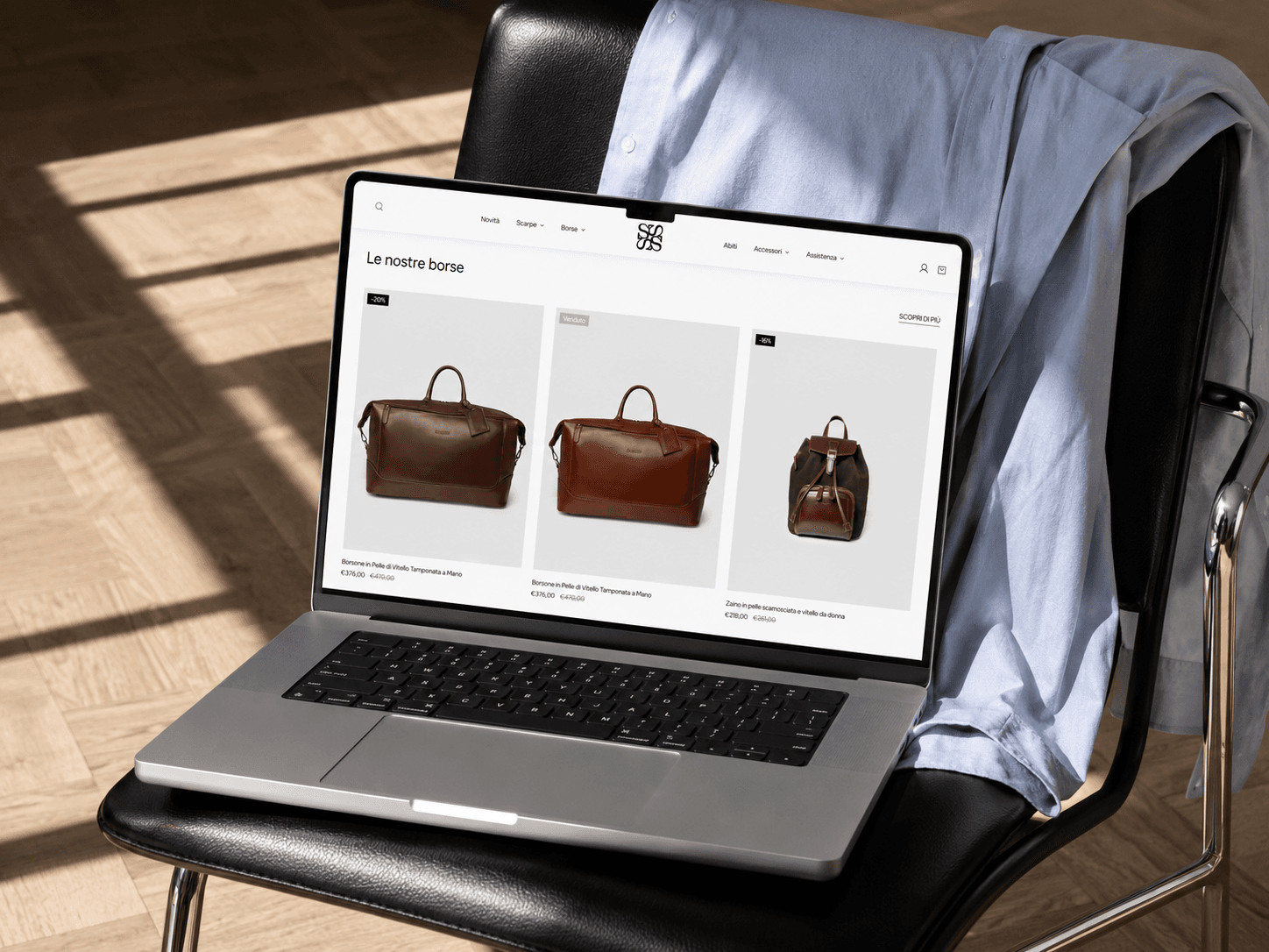 Laptop con e-commerce aperto